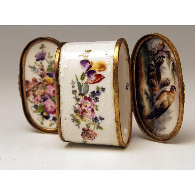 Painted Dual Lidded Rococo Box from Meissen, 1750 For Sale - Image 13 of 14
