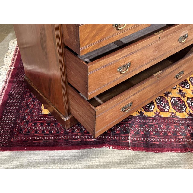 19th Century Victorian Mahogany Chest of Drawers For Sale - Image 5 of 16