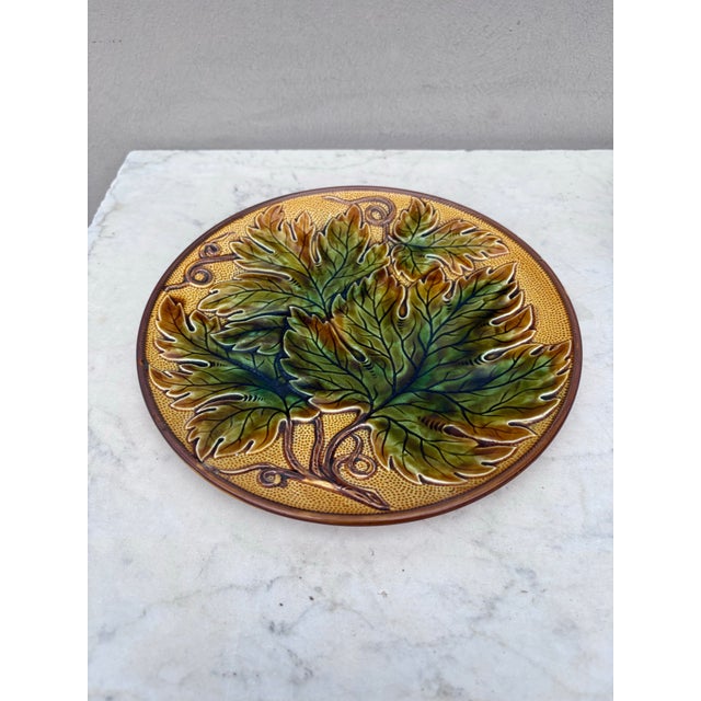 Large German Majolica Leaf Plate, Circa 1900. 9 inches diameter.