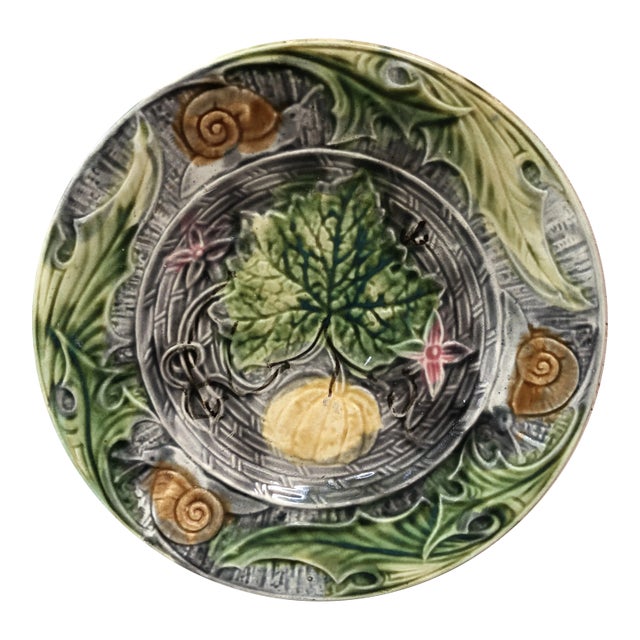 French Majolica Plate With Pumpkin & Snail Onnaing, Circa 1890 For Sale