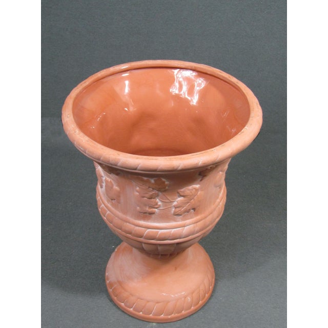 1970s Vintage Neoclassical Ceramic Pedestal Urn Planter With Grape Leaves For Sale In Austin - Image 6 of 14