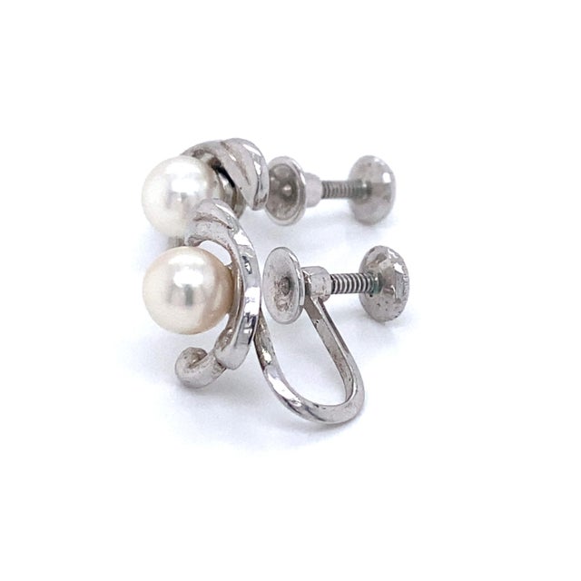 White Mikimoto Estate Akoya Pearl Clip on Earrings Sterling Silver 3.53 Grams, A Pair For Sale - Image 8 of 14