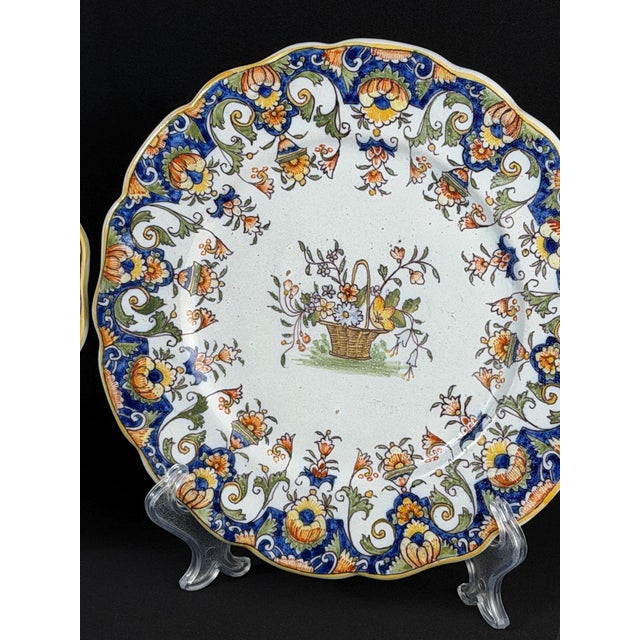 French Rouen Style Faience Plates with Floral Basket, 1790-1820, Set of 2 For Sale - Image 6 of 11