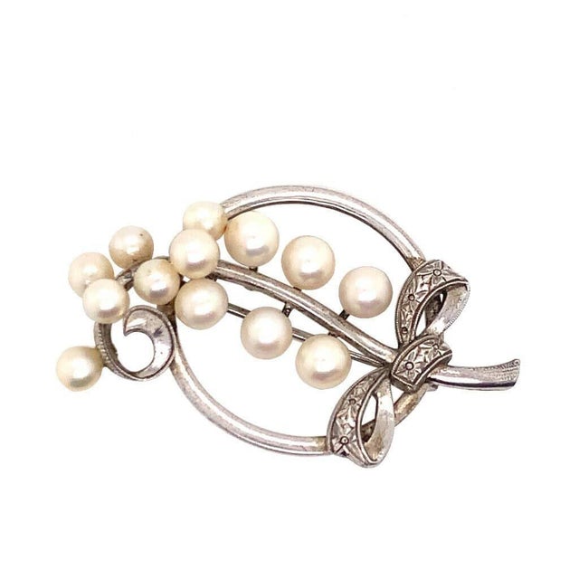 1990s Mikimoto Estate Pin Brooch Sterling Silver 7.47 Gr 5.50 mm For Sale - Image 5 of 10