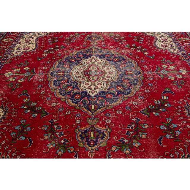 Traditional 1960s Medallion Vintage Tabriz Handmade Wool Rug in Red For Sale - Image 3 of 7
