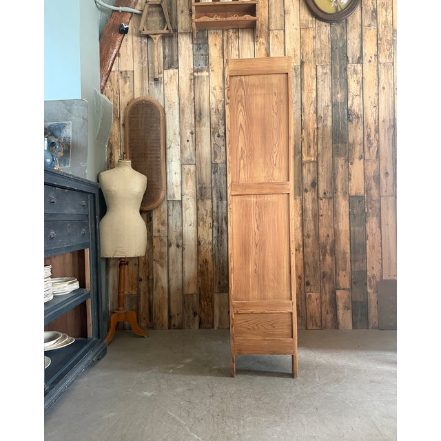 Wood Parisian Art Deco Bonnetière, 1930s For Sale - Image 7 of 16