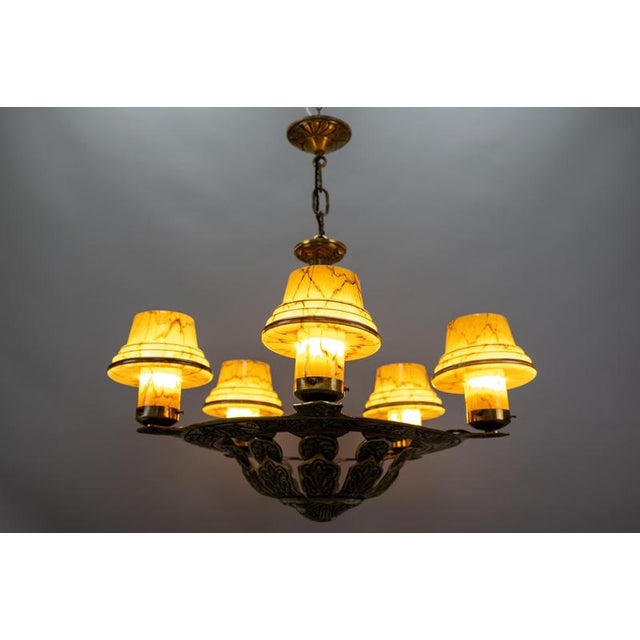 French Art Deco Bronze Chandelier with Marbled Beige Mushroom Glass Shades, 1930s For Sale - Image 3 of 18