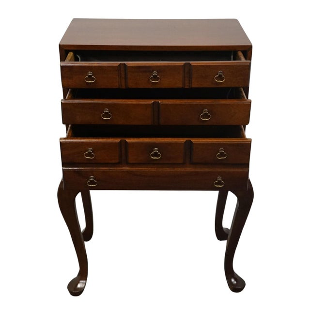 Late 20th Century Hickory Chair Co. Solid Mahogany Traditional Style 26" Silver Chest For Sale - Image 5 of 11