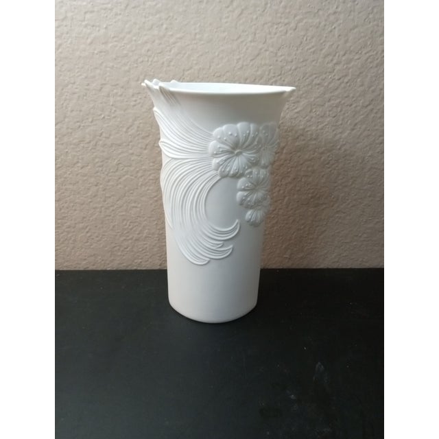 GORGEOUS Kaiser W Germany 740/2 Matte Bisque Porcelain 3D Relief 7.5" Vase This exquisite vase is a work of art crafted by...