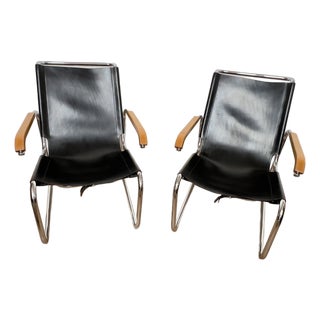 Pair of Early Marcel Breuer B35 Bauhaus Lounge Chairs in Black Leather For Sale