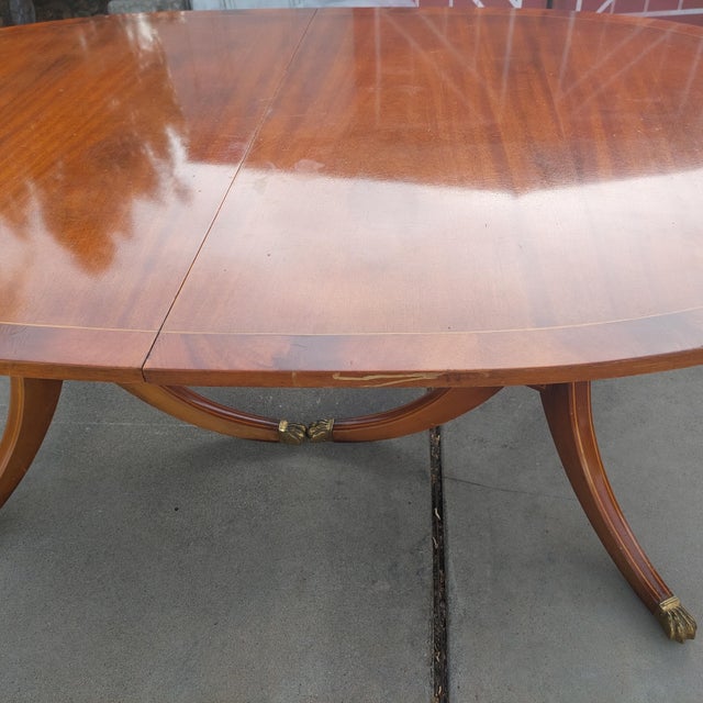 Vintage Duncan Phyfe Style Mahogany Double Pedestal Dining Table - Model 4903 For Sale - Image 4 of 9
