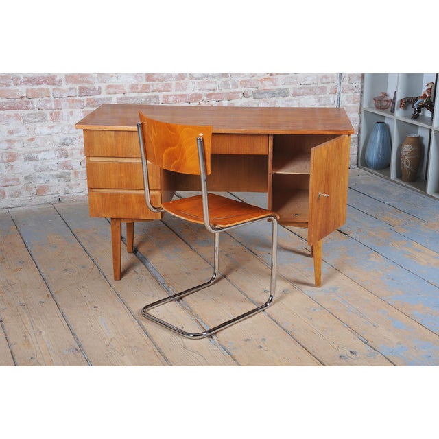 Mid-Century Writing Desk in Walnut, Czech, 1950 For Sale - Image 6 of 12