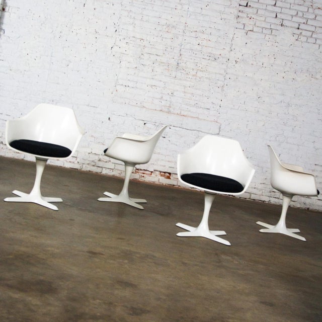 Mid-20th Century Mid Century Modern Burke Tulip Swivel No 116 Armchairs White Shell Black Cushions Set of 4 For Sale - Image 11 of 18