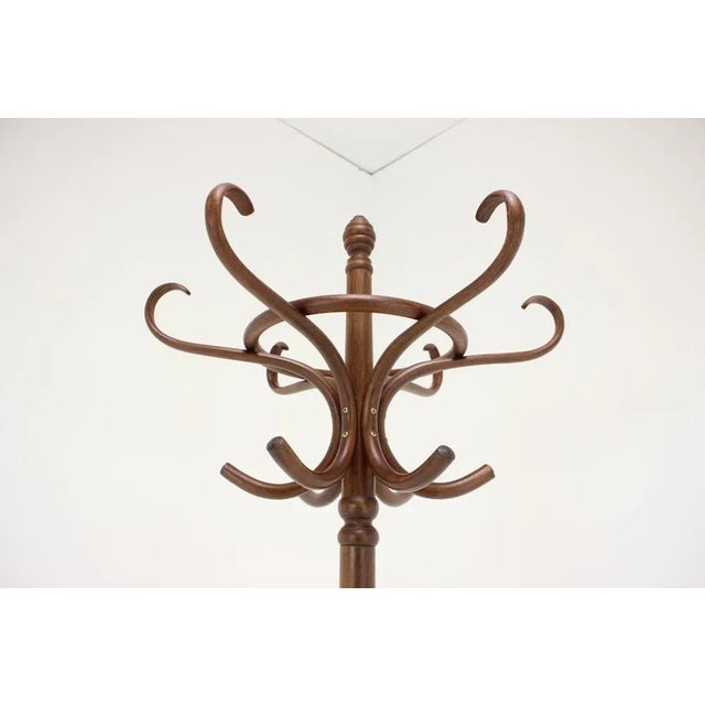 Thonet Floor Coat Rack from Ton / Thonet, Czechoslovakia, 1980s For Sale - Image 4 of 7