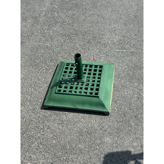 Vintage Wrought Iron Patio Set Table and 4 Chairs **** For Sale In Washington DC - Image 6 of 11