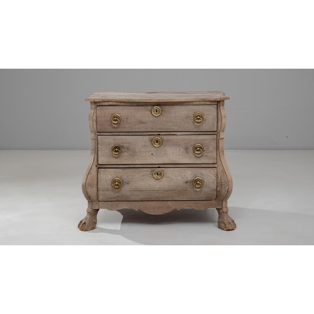 1820s Dutch Oak Bombe Chest Of Drawers For Sale - Image 4 of 18