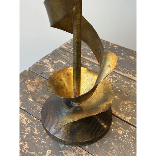 Vintage Spiraling Gilt Metal Table Lamp With Oak Base Attributed to Yasha Heifetz, Circa 1950s For Sale - Image 10 of 14