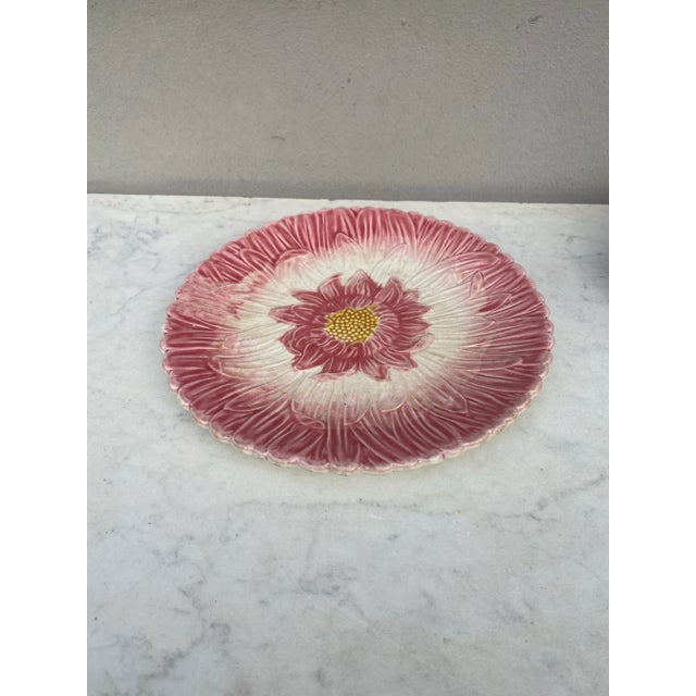 Orchies French Majolica Pink Daisy Plate Orchies, Circa 1890 For Sale - Image 4 of 9