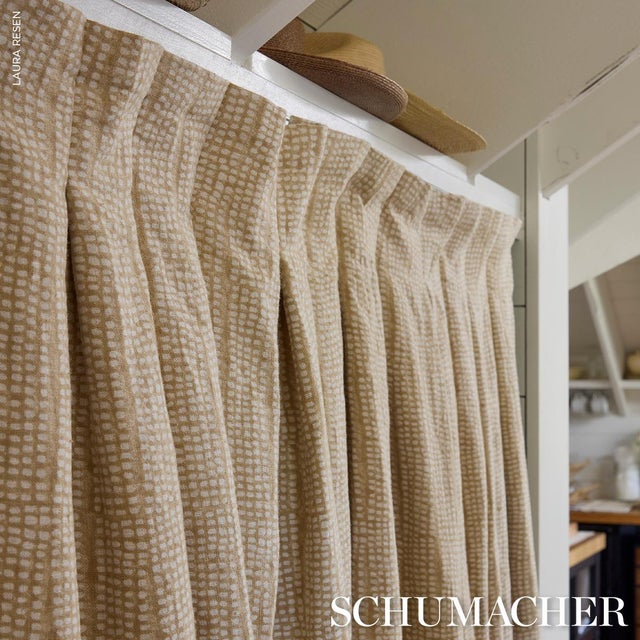 SAMPLE - Schumacher Noland Block Print Fabric In Sand For Sale In New York - Image 6 of 6