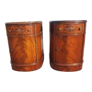 A Pair of Early 20th Century American Empire BowFront Flame Mahogany Bedside Cabinet Tables