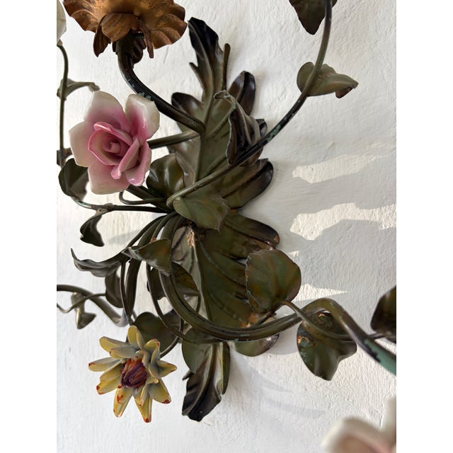 Green 19th Century Big Italian Tole and Porcelain Flowers Polychrome Sconces 3 Lights For Sale - Image 8 of 10