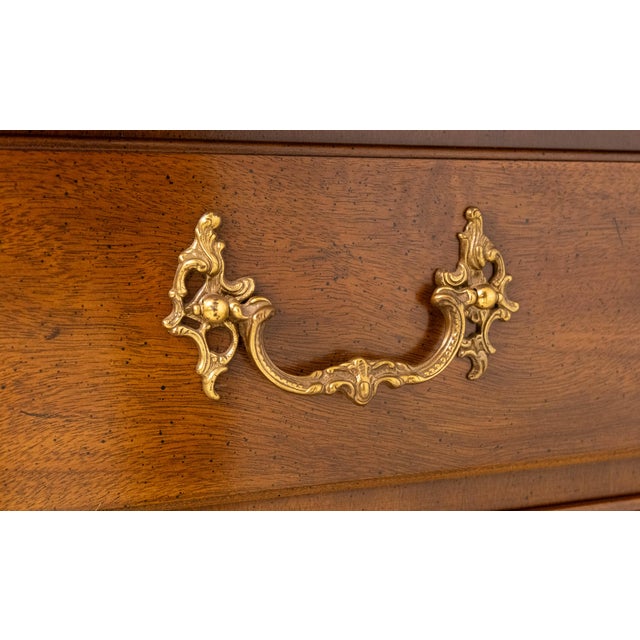 Henredon Rittenhouse Square Mahogany Breakfront China Cabinet For Sale - Image 13 of 18