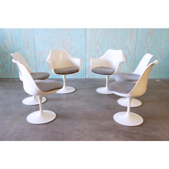 Early Tulip Chairs by Eero Saarinen for Knoll Tulip Chair Set of 6 1960s For Sale - Image 10 of 14