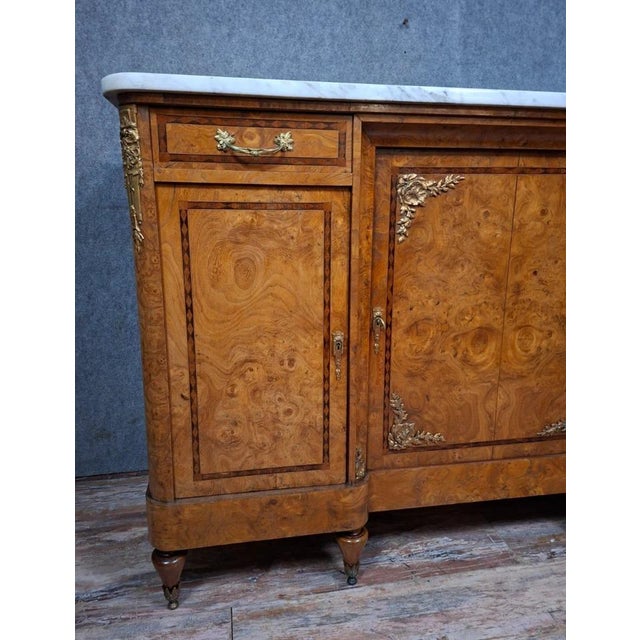 19th Century Enfilade Buffet in Burl and Marble, in Good conditions. Designed before 1890