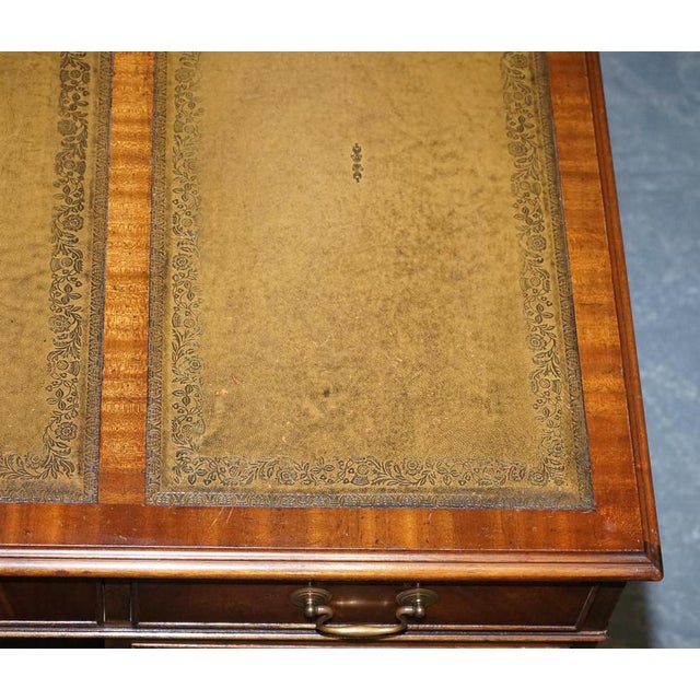 Vintage Pedestal Desk with Hunter Green Leather by Bevan Funnell For Sale - Image 9 of 18