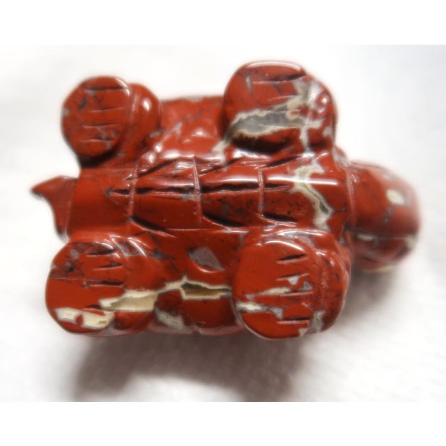 Miniature Red and White Turtle - Hand Carved From Natural Brecciated Jasper For Sale In Miami - Image 6 of 6
