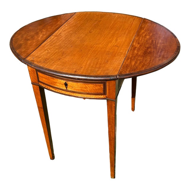 A Fine 18c Satinwood Table With Rosewood Crossbanding and Cuffed Feet. For Sale