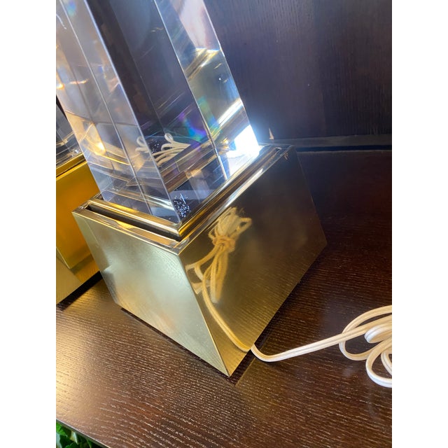 Vintage Chapman Lucite and Brass Obelisk Lamps - a Pair For Sale - Image 9 of 12