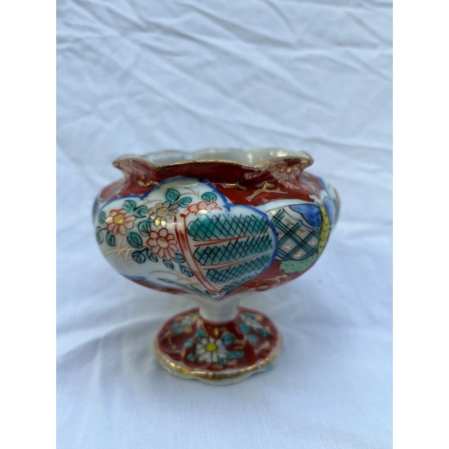 Japanese Antique Imari Porcelain Footed Bowl For Sale - Image 3 of 8