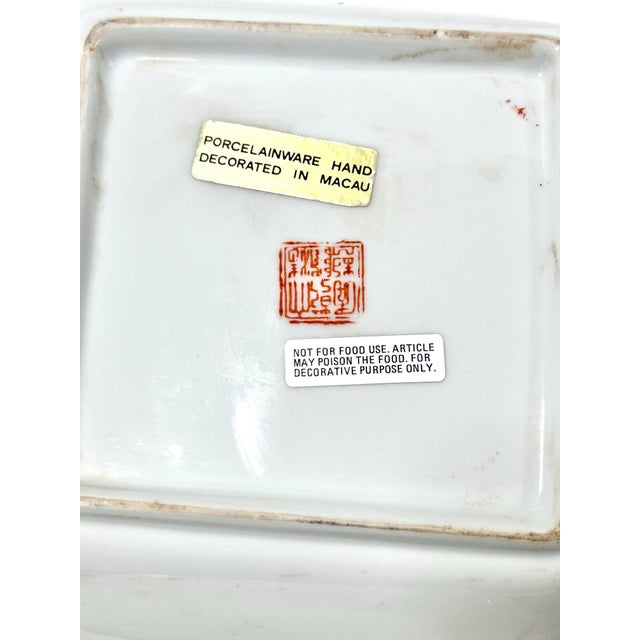 Chinoiserie Porcelain Trinket Dishes – Cobalt Blue & Gilt Asian Export Catchall Trays, Hollywood Regency Vanity Decor (Pair) For Sale - Image 11 of 11