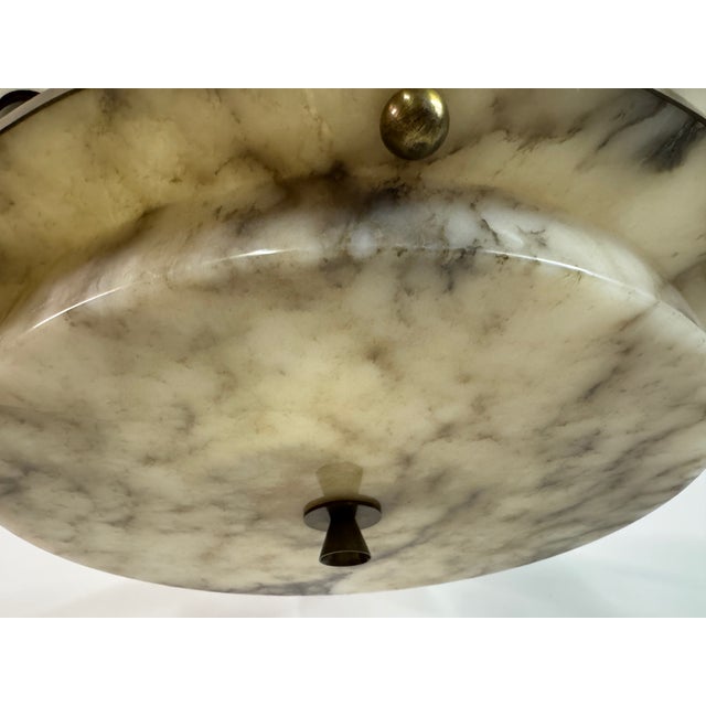 1930s Art Deco Alabaster and Brass 8-Arm Chandelier, 1930s For Sale - Image 5 of 17