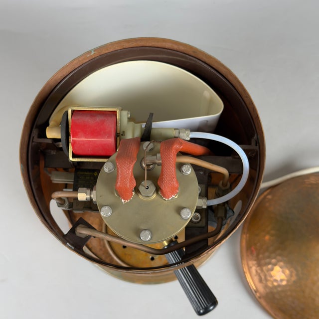 Copper Espresso Machine in Hammered Copper from Victoria Arduino, 1960s For Sale - Image 8 of 17