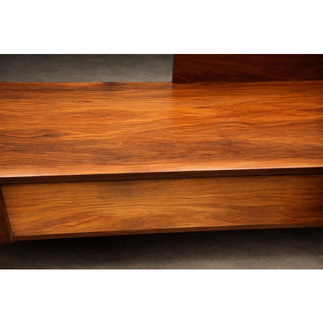 Carlo Hauner Caviuna Wood & Glass Display Coffee Table, Brazil, 1950s For Sale - Image 15 of 15
