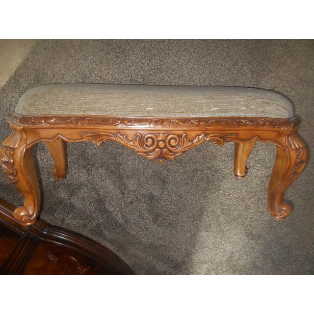 Gorgeous Hand Carved Solid Wood Bedroom / Foyer / Window Bench For Sale - Image 6 of 6