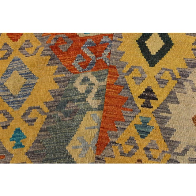 Boho Chic Kilim Gold Gray Wool Rug - 6'7" X 9'10" For Sale In New York - Image 6 of 7