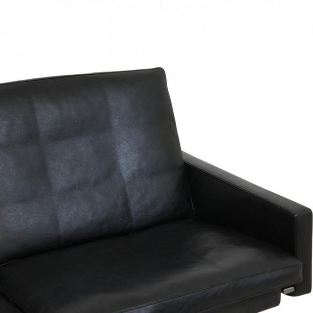 PK31 2-Seater Sofa in Black Aura Leather by Poul Kjærholm, 1985 For Sale - Image 6 of 18