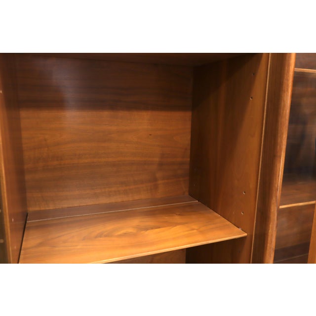 Walnut mid century modern two-part hutch credenza display cabinet glass doors For Sale - Image 14 of 16