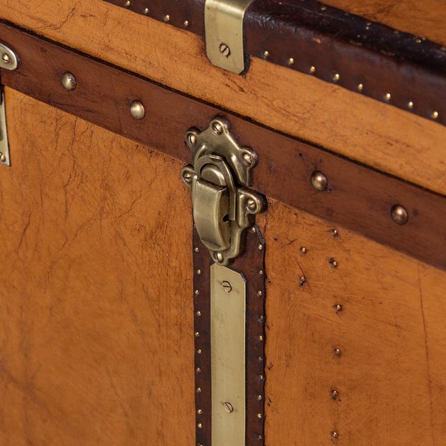 20th Century Leather Clad English Trunk, 1990s For Sale - Image 3 of 18