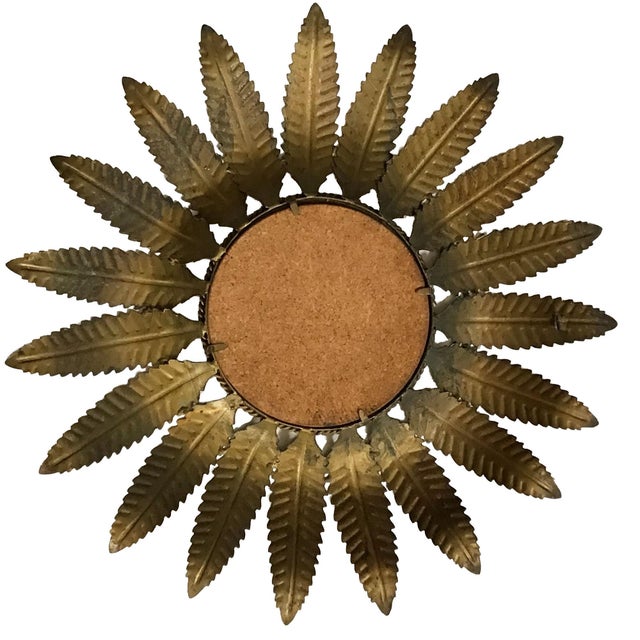 Gold Vintage Italian Iron Mirror With Oak Tree Leaves Shaped Sunburst Braiding Detail Frame Around the Mirror For Sale - Image 8 of 8