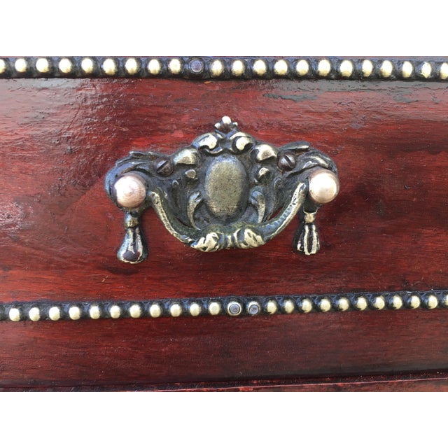 Brown 20th Mid-Century Modern Nightstands With Glass Top and Bronze Crest - a Pair For Sale - Image 8 of 13