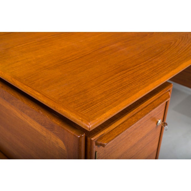Wood Mid-Century Modern Teak Freestanding Desk from GV Møbler, 1960s For Sale - Image 7 of 18