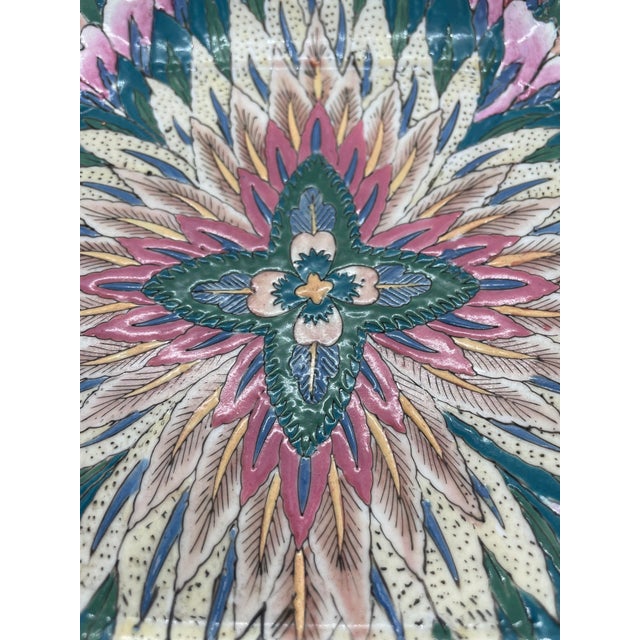 Late 20th Century Macau Peacock Feather Dynasty Plate by Heygill & HFP For Sale - Image 4 of 5