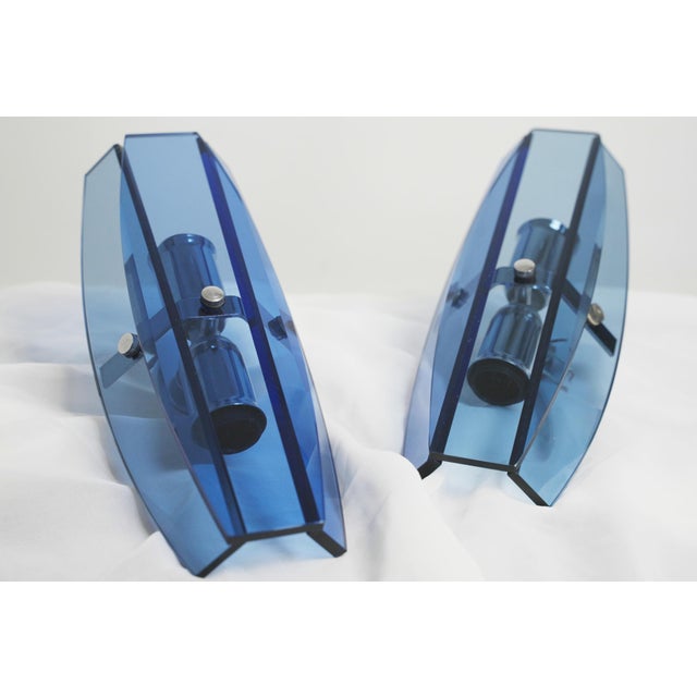 Mid-Century Modern Italian Faceted Blue Glass Veca Wall Sconces by Fontana Arte, 1980s, Set of 2, in Very Good conditions....