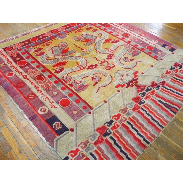 Figurative Classic Antique Chinese Ningxia Banner With Two Gray-Red Dragons in a Chinoiserie Pattern For Sale - Image 3 of 7