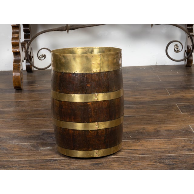 English Turn of the Century Oak Barrel with Brass Braces, circa 1900 For Sale In Atlanta - Image 6 of 10