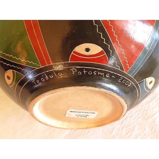 Vintage Signed Teodulo Potosme Nicaragua Art Pottery Vase San Juan De Oriente Hand Etched Sgraffito Vessel Global Tribal Accent For Sale - Image 9 of 10
